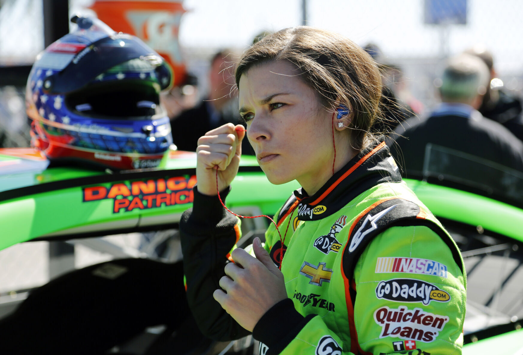 2013: Danica Patrick becomes first woman to win Daytona 500 pole